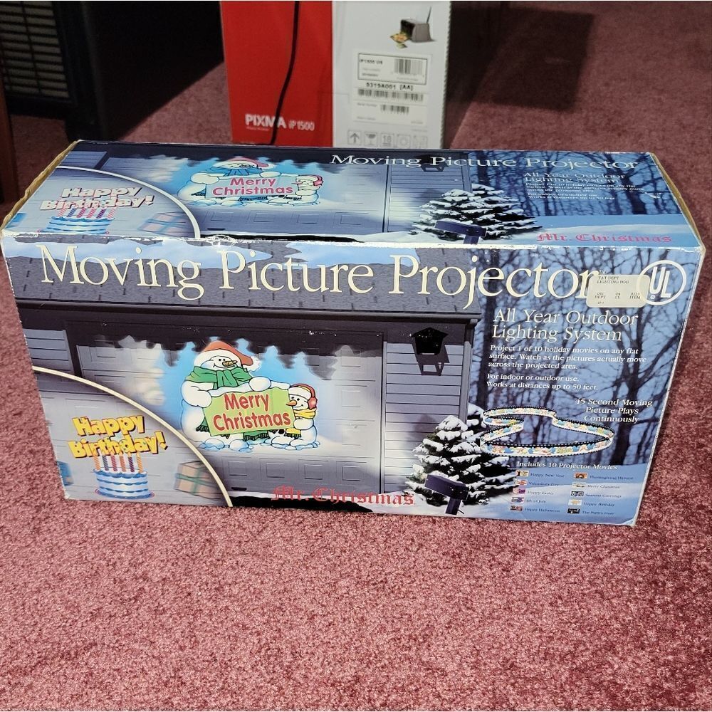 All Year Moving Picture Projector Holidays Events Indoor Outdoor Mr Christmas